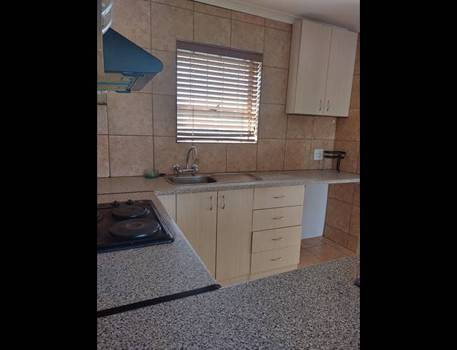 1 BEDROOM APARTMENT FOR SALE IN BLOUBERG SANDS
